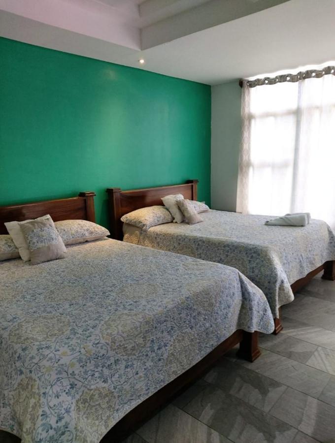 Pura Vida Apartments Quepos Exteriör bild